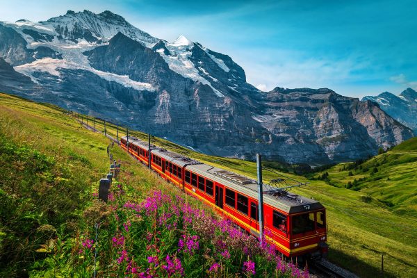 switzerland-scenic-trains-1671631368